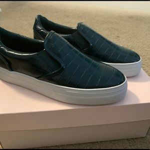 Women casual sneaker